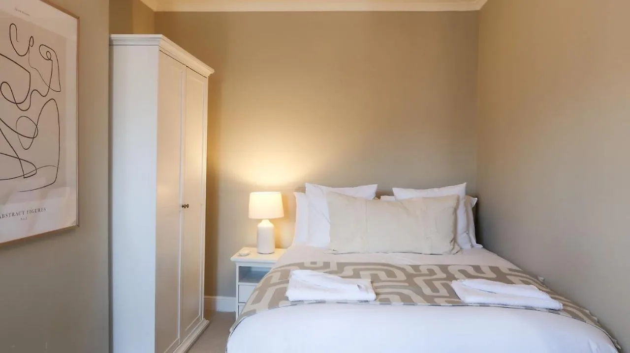 Holiday home Luxury Living Outside The City Walls - Sleeps Six! Chester