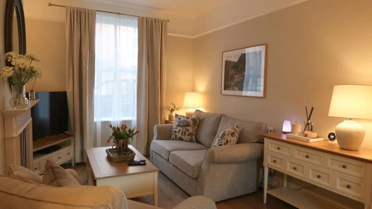 Luxury Living Outside The City Walls - Sleeps Six! Chester 0*,  United Kingdom