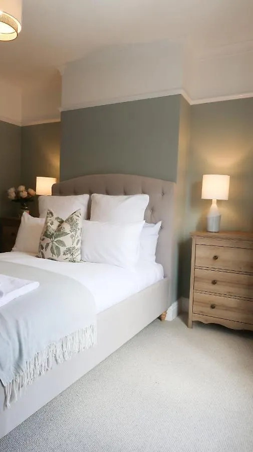 Luxury Living Outside The City Walls - Sleeps Six! Chester